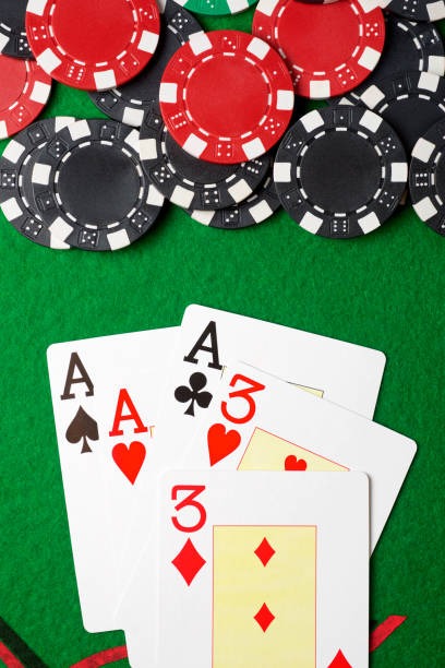 Table lobby showing stake levels and player counts Capsa Susun table lobby on kera 4d
